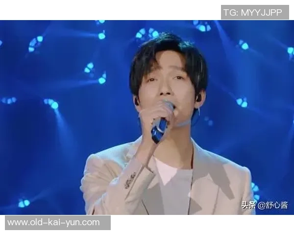 足球明星齐聚综艺舞台展现球场之外的精彩人生与幽默风采